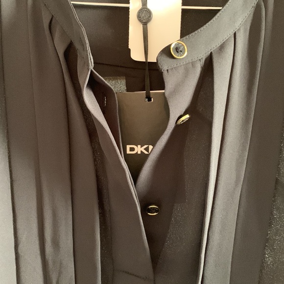 DKNY dressy blouse NEW - Picture 3 of 7